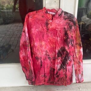 M Tie-Dye Long Sleeve Henley Top - Red & Black